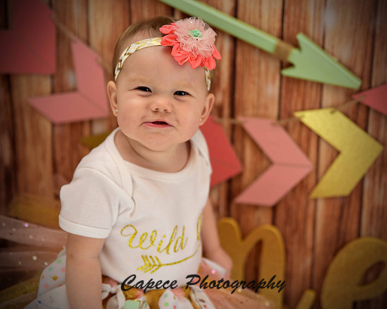 Cake Smashing Photo
