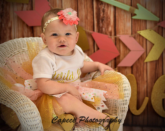 Cake Smashing Photo